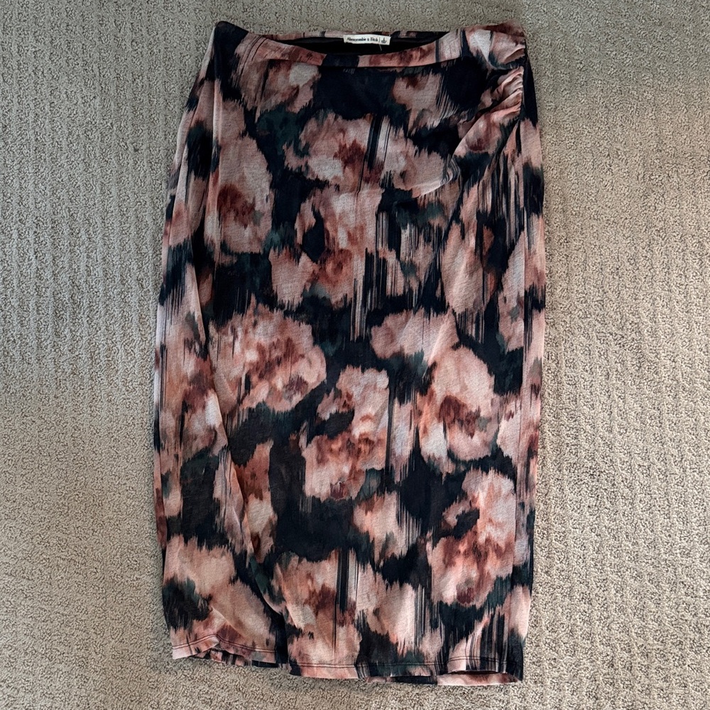 Abercrombie Floral-Print Midi Skirt